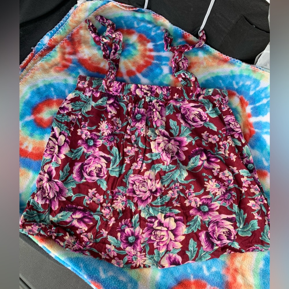 American Eagle tie knot top: Size medium